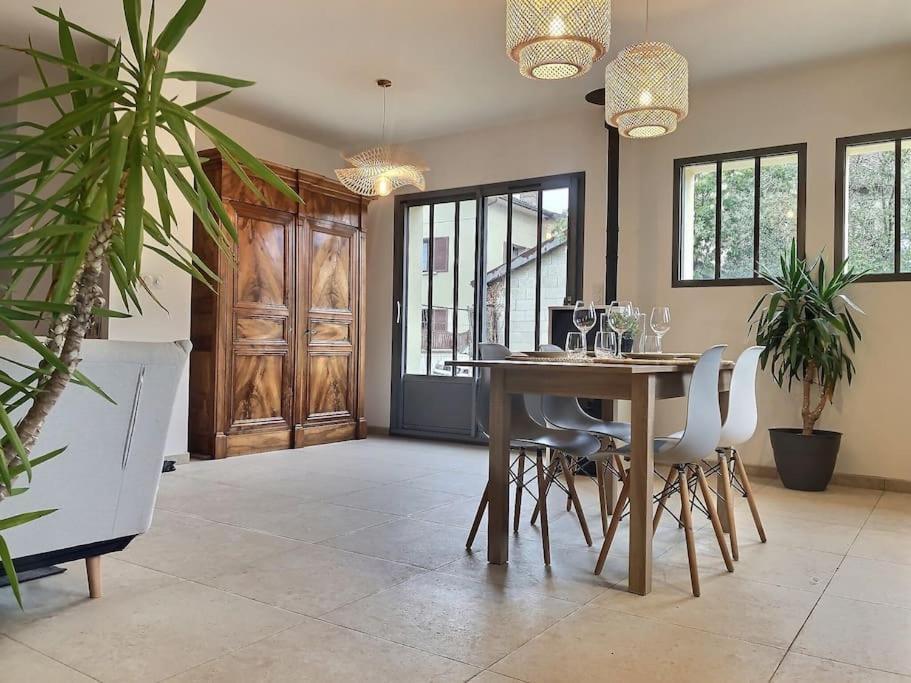Charme Et Quietude Au Coeur Du Quartier Tiret Villa Ambérieu-en-Bugey Exteriör bild