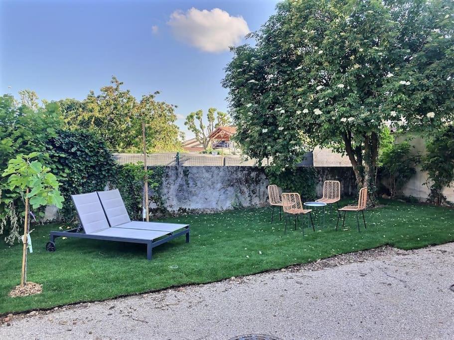 Charme Et Quietude Au Coeur Du Quartier Tiret Villa Ambérieu-en-Bugey Exteriör bild